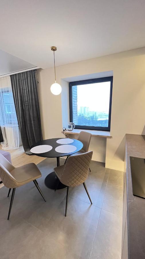 2 Room Modern Apartment View Dnipro Extérieur photo